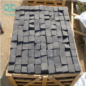 China Zhangpu Blackbasalt Cobble Stone Natural Spilt Paving Sets Cube Stone Paver Walkway